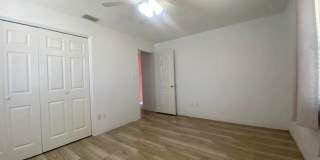 2/1.5 Beachside Bungalow Gallery 14