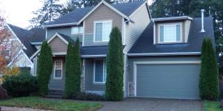 Spacious Home in Desirable Fircrest Gallery 1