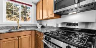 1615 MOUNT EAGLE Place Gallery 7