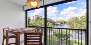 2236 North Cypress Bend Drive Gallery 5