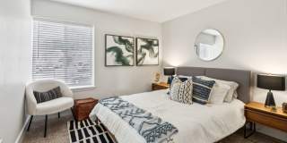 Linkhorn Bay Apartments Gallery 26