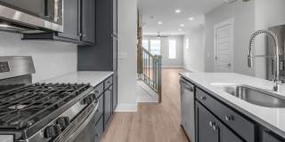 570 West End Drive Gallery 21
