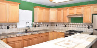 Charming 2-Story, 4 Bd 3 Ba Unit Near Downtown San Diego – 92113 Gallery 6