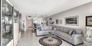 6866 Huntington Lane Gallery 1