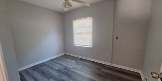 Charming 3 bedroom ranch Gallery 14