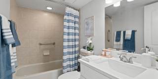 Waters Pointe Gallery 23