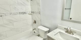 Spacious One Bedroom Condo In the Heart of Dupont - 17th/New Hampshire. Gallery 18