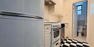 405 West 45th Street Gallery 4