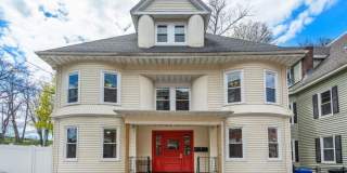 10 Royal St. Gallery 1