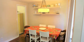 Charming 2 bed 1 bath Furnished, Utilities Included Gallery 8