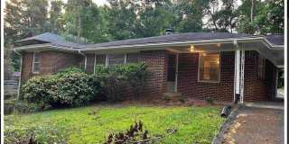 2354 Greenglade Road NE Gallery 1
