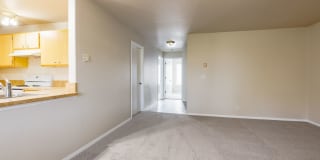 Pebble Creek Village Apartments Gallery 47
