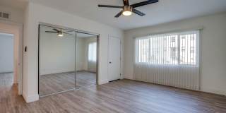 Stylish Mid‑Century Building in West Adams Park Tract Gallery 36