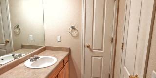 Large Townhome Gallery 24