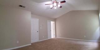 1031 Maple Leaf Drive Gallery 11