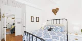 Fully Furnished 1 Bedroom Condo Gallery 13