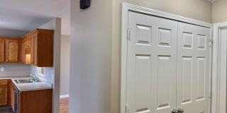 Three Bedroom in Oak Grove Gallery 31