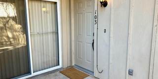 Arbor Village Condominium / Beautiful Update Unit / Refrigerator, Washer & Dryer included Gallery 3