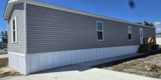 553 Suwanee Drive Gallery 1