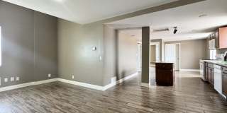 829 Southwest Boulevard Gallery 1