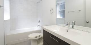 5487-5491 S. Hyde Park Boulevard Gallery 8