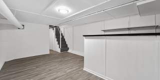 2 bedroom 1.5 bath rowhome for rent in Baltimore Gallery 27