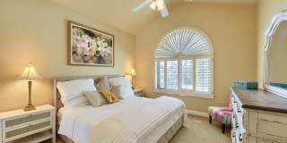 10477 N 101st Place Gallery 34