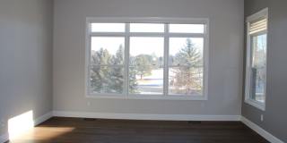 Gorgeous Three Bedroom Home in Windsor Gallery 9