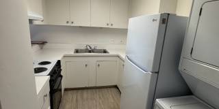 Large 2/2 Waikiki Condo with Parking, Lanai, A/C & W/D in unit! Gallery 20