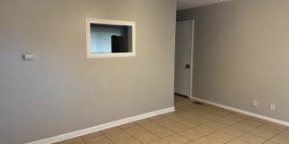 3226 N Wellington Ave Gallery 4