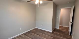 3 bed 2 bath Duplex. Gallery 16