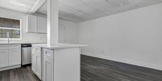 Bright & Updated 2BR Bottom Unit Duplex | White Kitchen & Stainless Appliances in Saint Petersburg Gallery 15