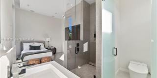 493 Holiday Dr #0 HALLANDALE BEACH, FL 33009 Gallery 48