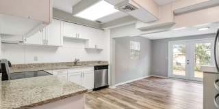 Large 3bdrm/2bath Home with garage & carport ** Lots of room** $2200.00** Gallery 8