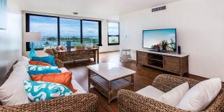 Yacht Harbor Tower Furnished 1BR Gallery 4