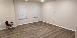 Room in 3 Bedroom Home at Preveza Pl Gallery 1