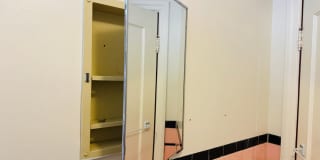 Furnished One Bedroom Near Hospitals Gallery 7