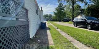 1227 S College Ave Gallery 39