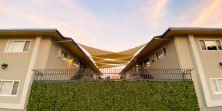 Spacious Modern 2 Bedroom with In Unit Laundry Close to SDSU Gallery 1