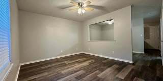 527 N Village Creek Parkway Gallery 4