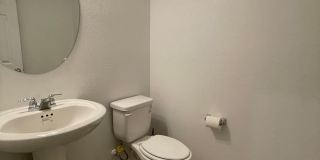 BEAUTIFUL AND SPACIOUS ALMOST BRAND NEW 2 STORY HOME AVAILABLE! Gallery 11