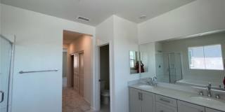 2565 E Embry Gallery 37