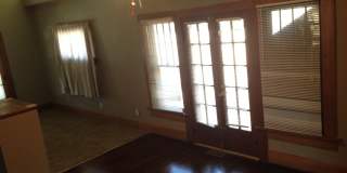 2 Bedroom Duplex in Riverside! Gallery 6