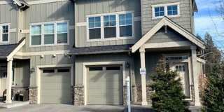 3 Bedroom + Flex Space in Central Location - Close to Old Mill! Gallery 1