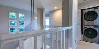 MODERN ARCHITECTURE W/ BEACH CHARM: BRIGHT & AIRY, 4BR3BA, 2-STORY HOME W/ OPEN & BRIGHT LIVING SPACE & LARGE YARD W/ DECK & JACUZZI LESS THAN A BLOCK TO LMU, CLOSE TO PARK, SHOPPING, LAX & 10 MINS TO BEACH! Gallery 19