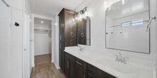 Pet Friendly 4 Bedroom Home in a Beautiful Neighborhood! Gallery 26