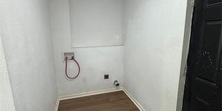 607 E Monterey Street Gallery 9