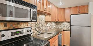Beautiful One Bedroom in the Heart of Foggy Bottom| Water and Gas Included! Gallery 8