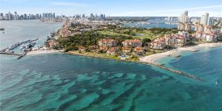 19143 Fisher Island Dr Gallery 1