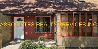 MUST SEE!!! 2BED/2BATH FULLY REMODELED UNIT IN GREENLEAF!!! FENCED BACK YARD!!! Gallery 1